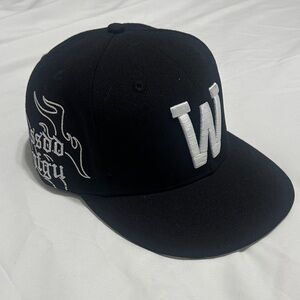 Darc Sport Black and White Hat